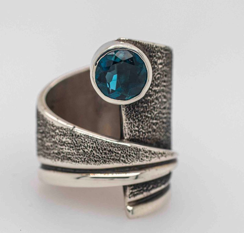 SILVER BLUE ZIRCON WRAP RING SIZE-6.5