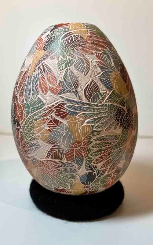 MATA ORTIZ COLORFUL ETCHED VASE - 5.5X4
