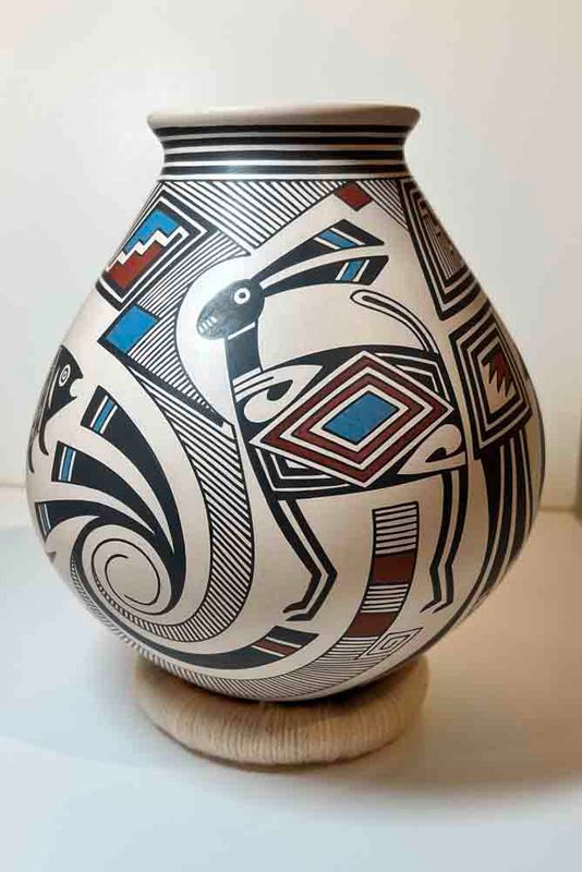 MATA ORTIZ BROWN, RED &amp; BLUE MOTIFS - JORGE QUINTANA - 7.5X5