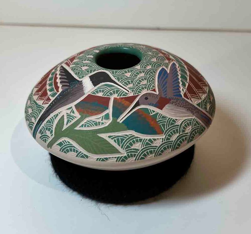 MATA ORTIZ ETCHED COLORFUL HUMMINGBIRDS - 3 X 4.5