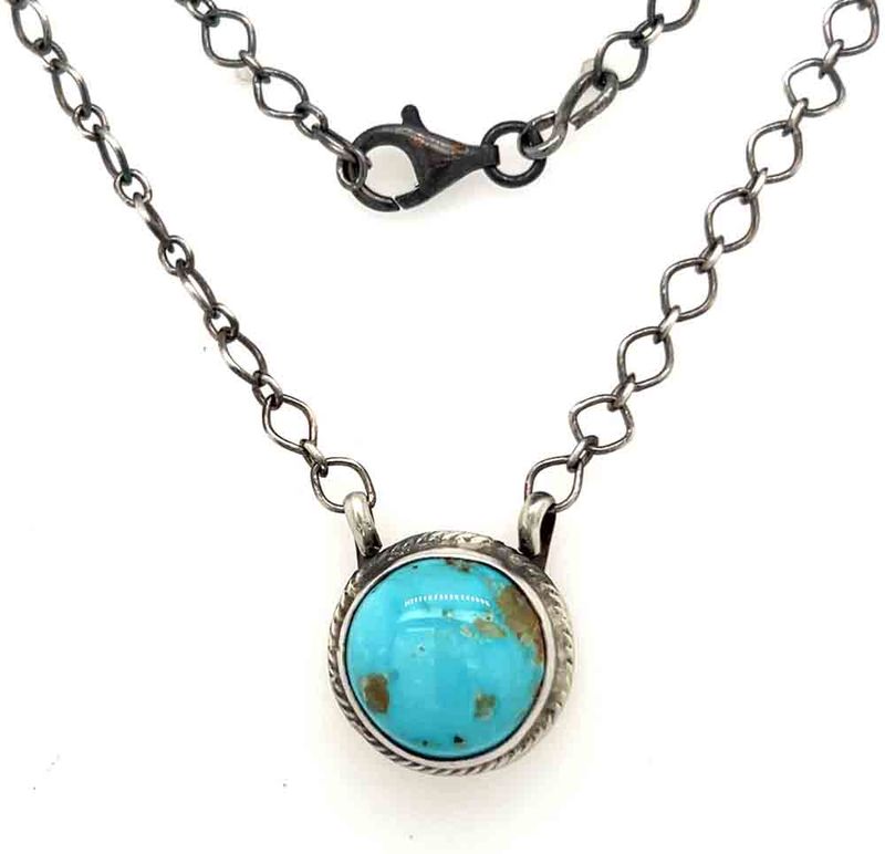 SILVER ROUND TURQUOISE NECKLACE NAVAJO - DEBRA SMITH SILVER ROUND TURQUOISE NECKLACE NAVAJO - DEBRA SMITH