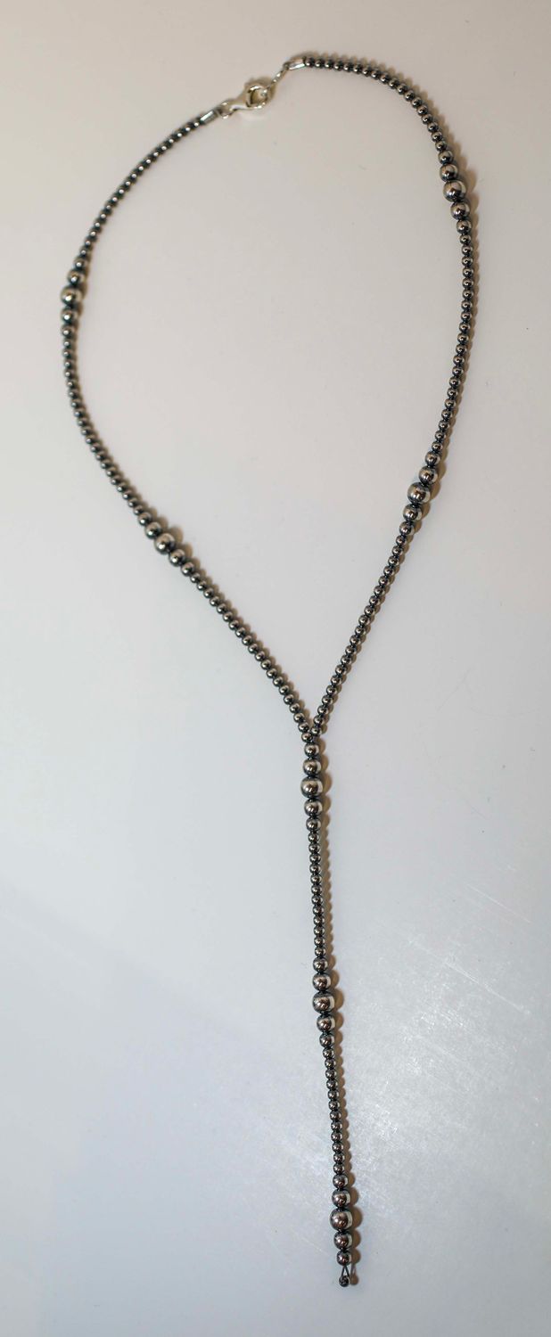 SILVER HANDSTRUNG  3-6MM 18" NAVAJO PEARL NECKLACE