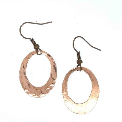 COPPER OVAL OPEN HAMMERED EARRINGS