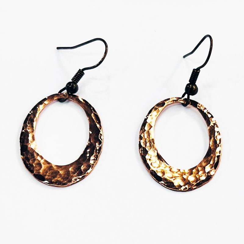 COPPER OVAL OPEN HAMMERED EARRINGS
