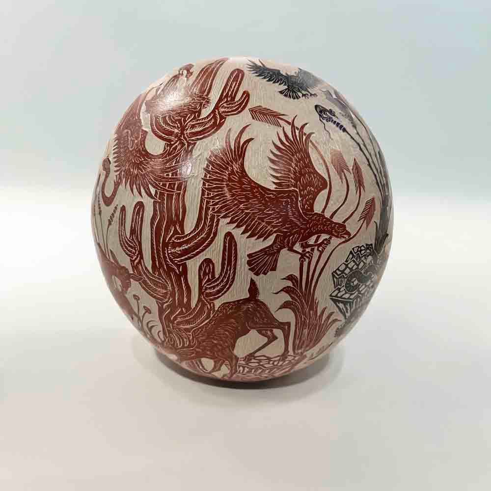 MATA ORTIZ 3-COLOR CARVED  DESERT ANIMALS VASE - 8" X 6.5"