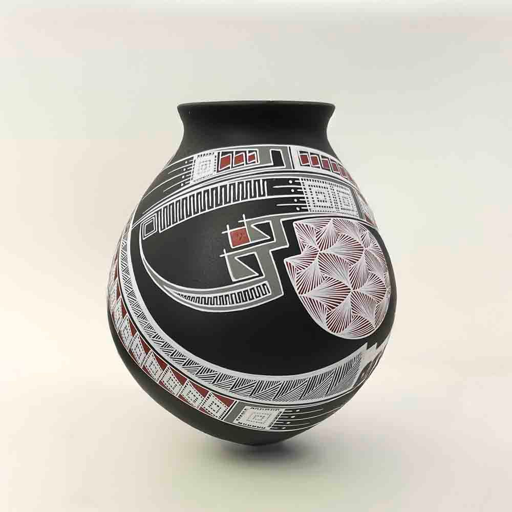 MATA ORTIZ BLACK, WHITE &amp; RED VASE -  9 x 5.5