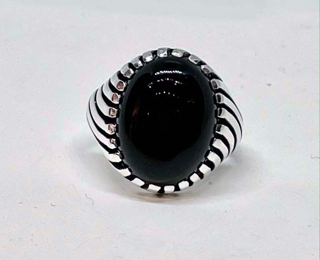 SILVER OVAL BLACK ONYX RING , Size: 10