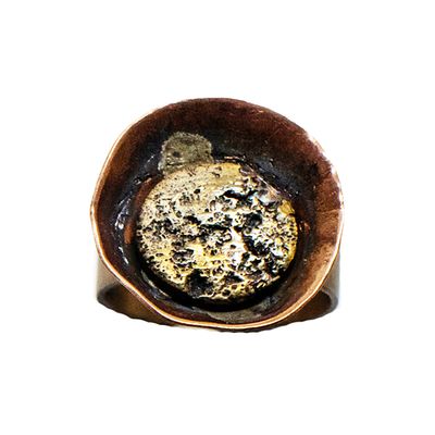 MIXED METALS ROUND CONCAVED RING
