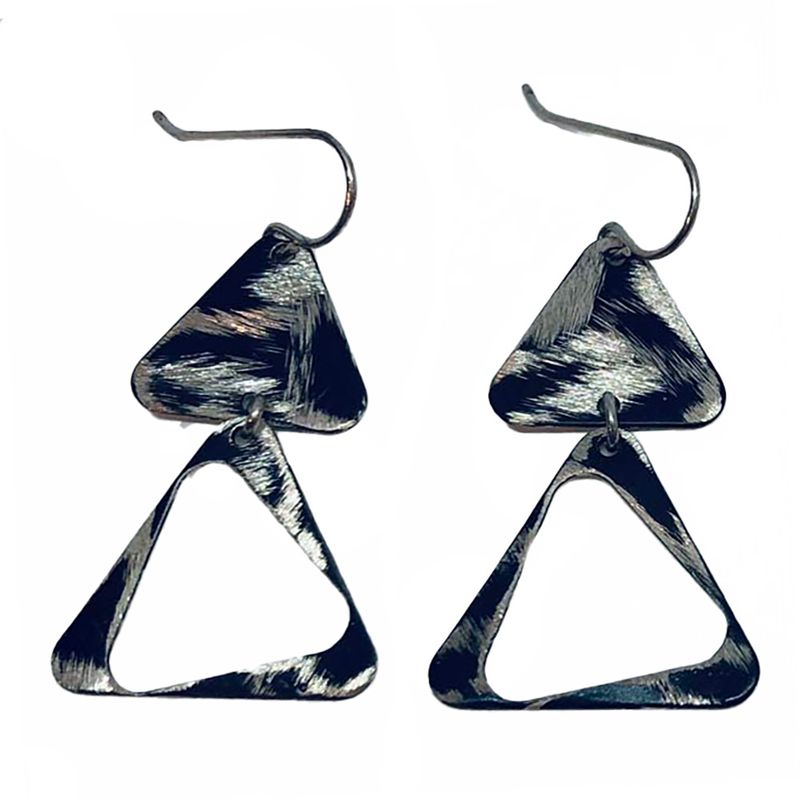 SILVER OXIDIZED &amp; TEXTURED TRIANGLE EARRINGS