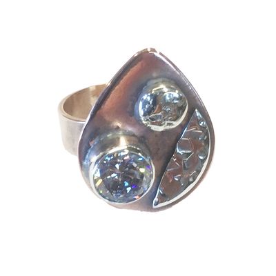 MIXED METALS TEARDROP CZ RING