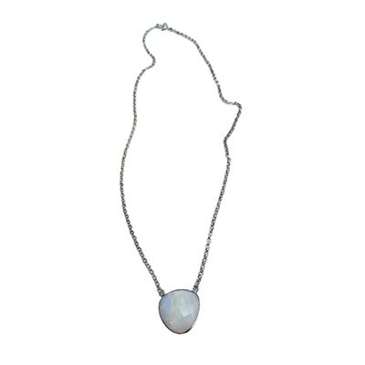 SILVER FACETED MOONSTONE NECKLACE SILVER FACETED MOONSTONE NECKLACE