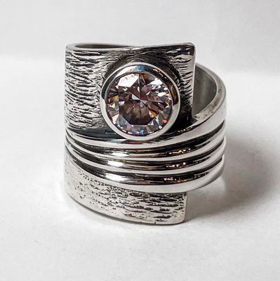 **SILVER OXIDIZED CZ WRAP RING SIZE-6