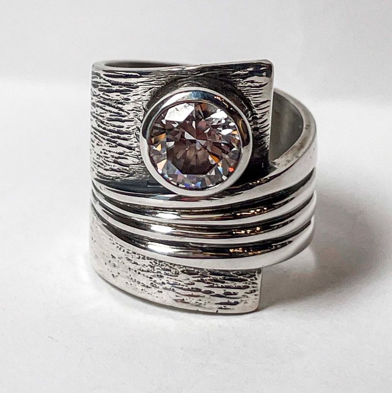 **SILVER OXIDIZED CZ WRAP RING SIZE-6