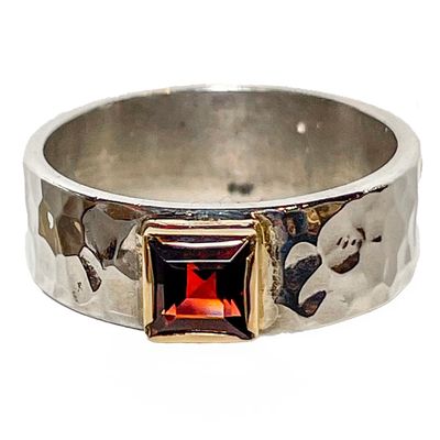 SILVER/14KT HAMMERED GARNET RING