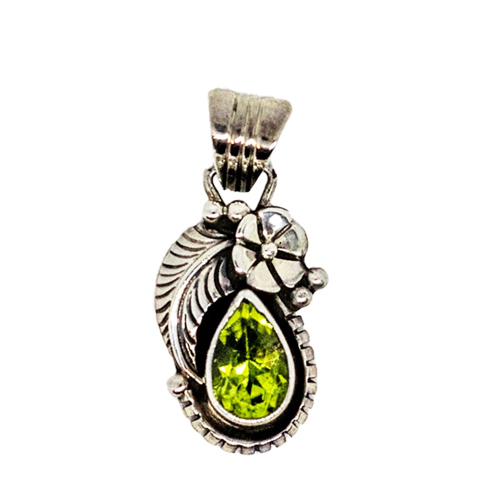 SILVER PERIDOT PENDANT NAVAJO- A.DAWES