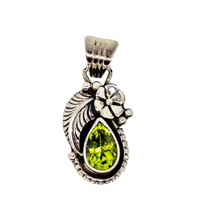 SILVER PERIDOT PENDANT NAVAJO- A.DAWES
