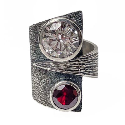 SILVER OXIDIZED CZ &amp; GARNET WRAP RING