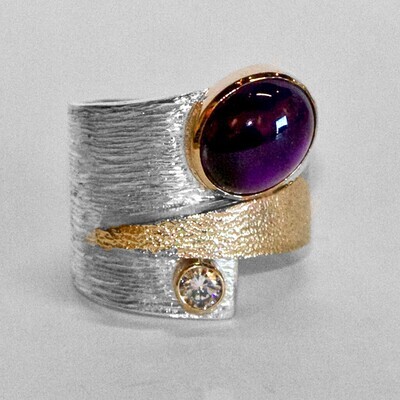 SS/14KT RING W/8X10MM AMETHYST &amp; 4MM WHT CZ