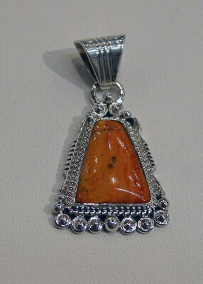 SILVER TRAPEZOID SPINY OYSTER PENDANT-NAVAJO-RB W/BEAR