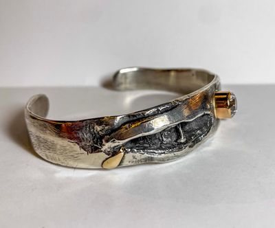 SS/14KT THE TEAR BRACELET W/10MM &amp; 6MM CZ
