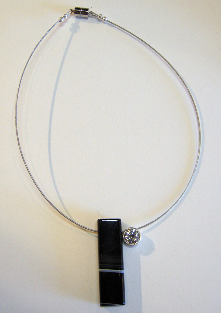 SS/ST CORD NECKLACE W/RIBBON AGATE &amp; 10MM WHT CZ