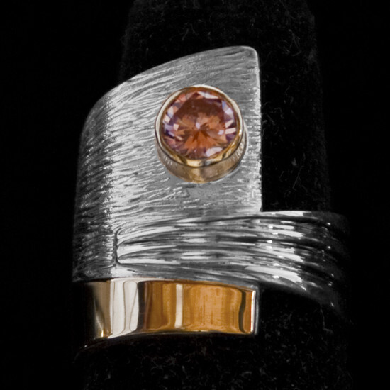 SS/14KT RING W/6 MM LAVENDER CZ