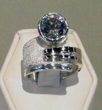KWH SS/14KT RING W/10MM WHT CZ