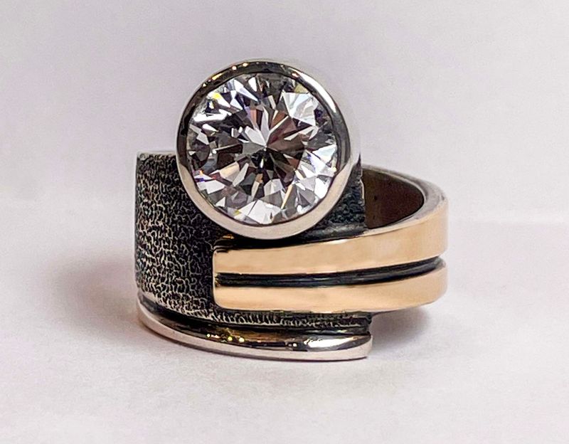 KWH SS/14KT RING W/10MM WHT CZ KWH SS/14KT RING W/10MM WHT CZ