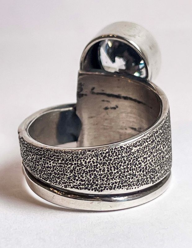 KWH SS/14KT RING W/10MM WHT CZ