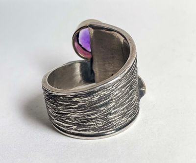SS/14KT YG RING W/8MM AMETHYST