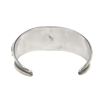 SILVER OXIDIZED OVAL GRADUATED TURQUOISE CUFF BRACELET-NAVAJO-PAUL LARGO