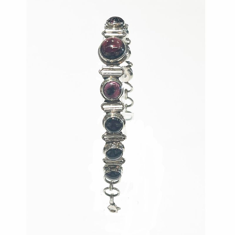 SILVER ROUND GARNET LINK BRACELET