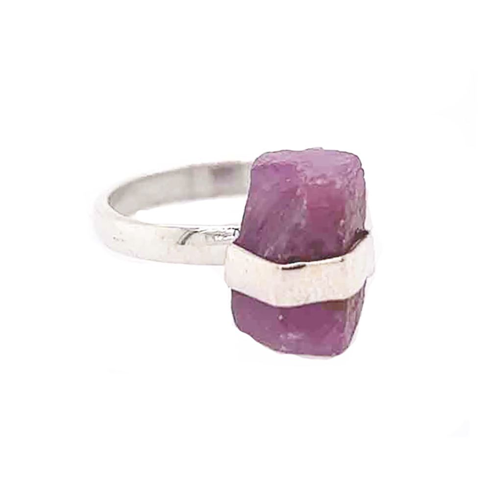 SILVER ROUGH-CUT RUBY RING 7
