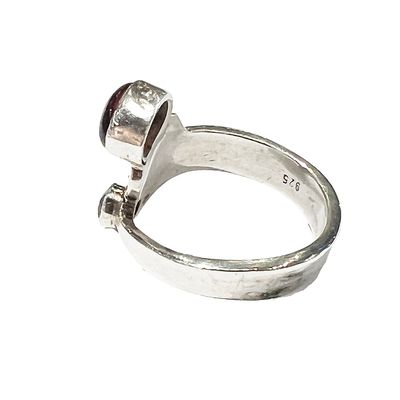 SILVER GARNET RING ASR73-6