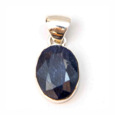 SILVER OVAL SAPPHIRE PENDANT SILVER OVAL SAPPHIRE PENDANT