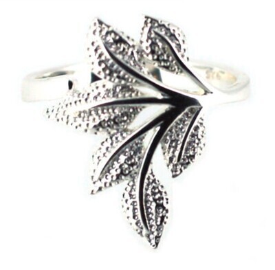 SILVER TEXTURED LEAF RING