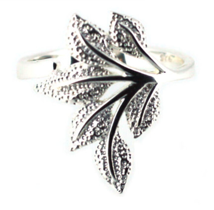 SILVER TEXTURED LEAF RING