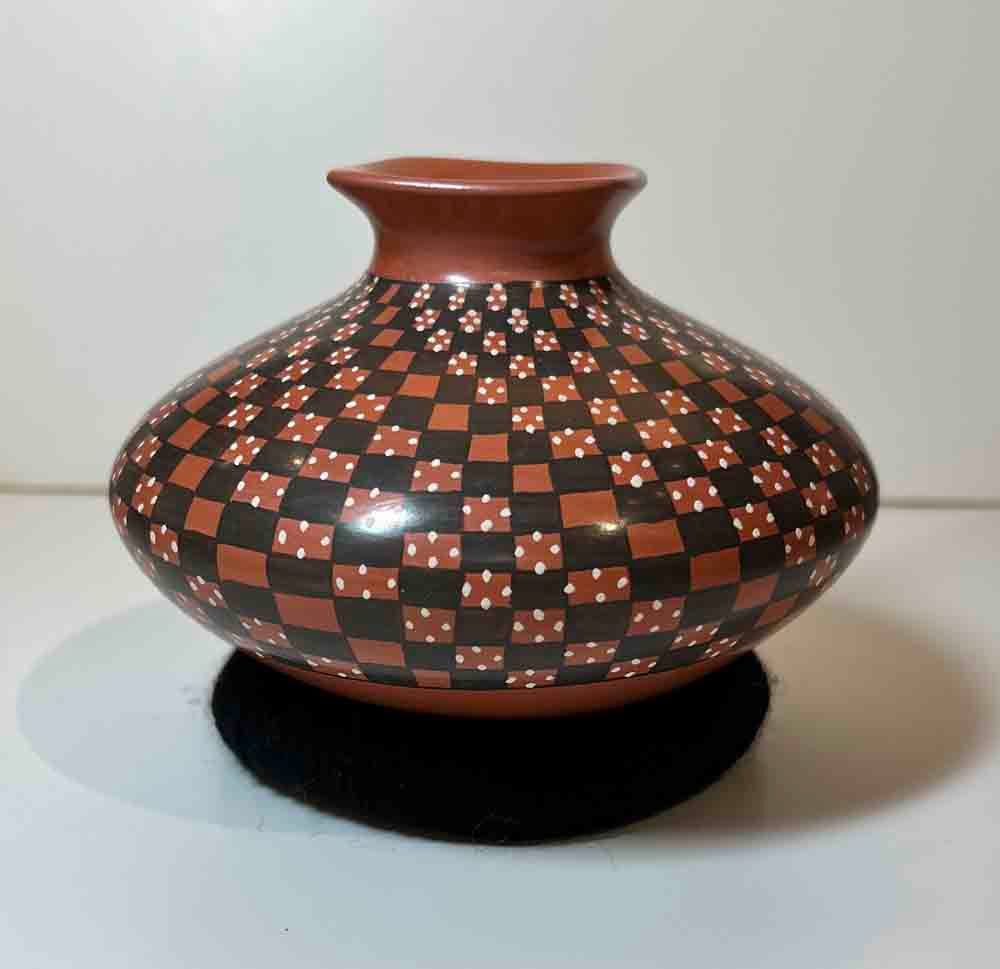 MATA ORTIZ SMALL RED &amp; BLACK VASE - 4.5 x 5