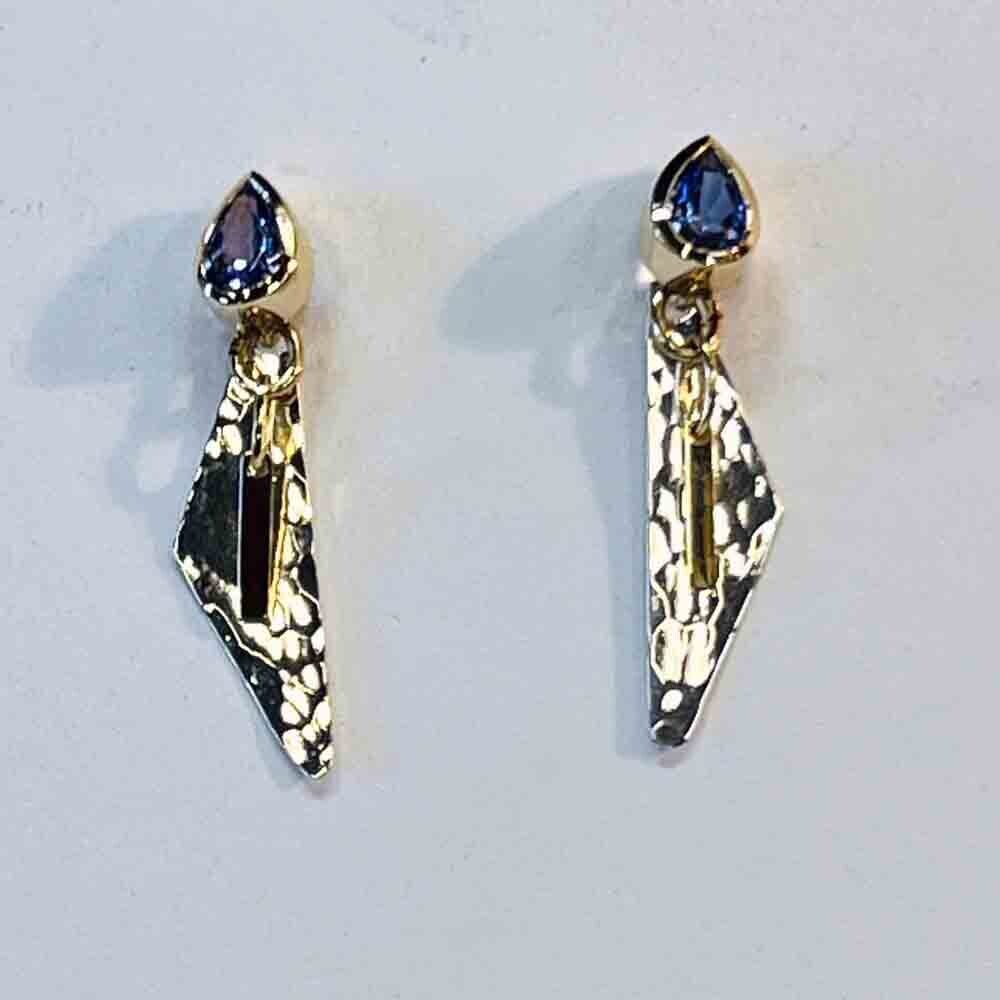 14K/SILVER HAMMERED DANGLE W/TANZANITE POST EARRINGS