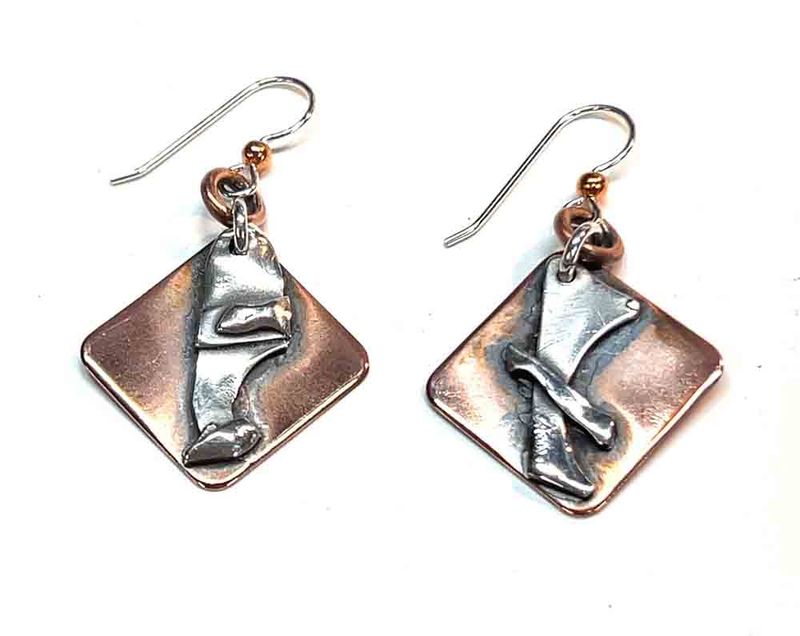 MIXED METALS SQUARE OVERLAY EARRINGS MIXED METALS SQUARE OVERLAY EARRINGS