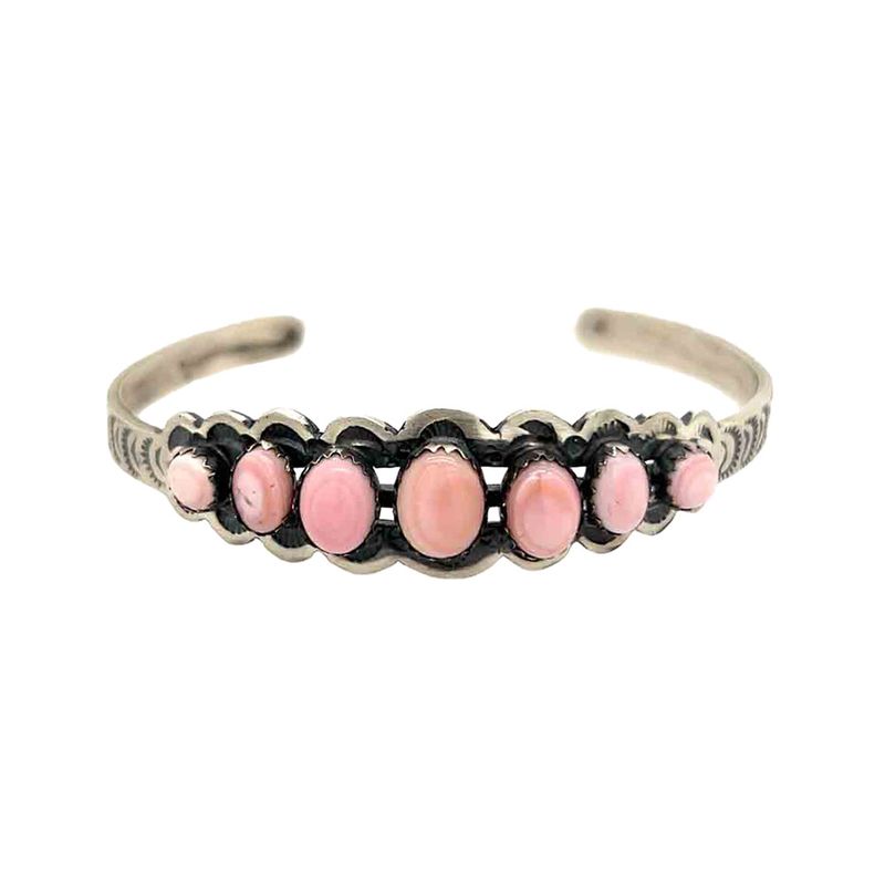 SILVER PINK CONCH GRADUATED CUFF BRACELET - NAVAJO - RUSSELL SAM