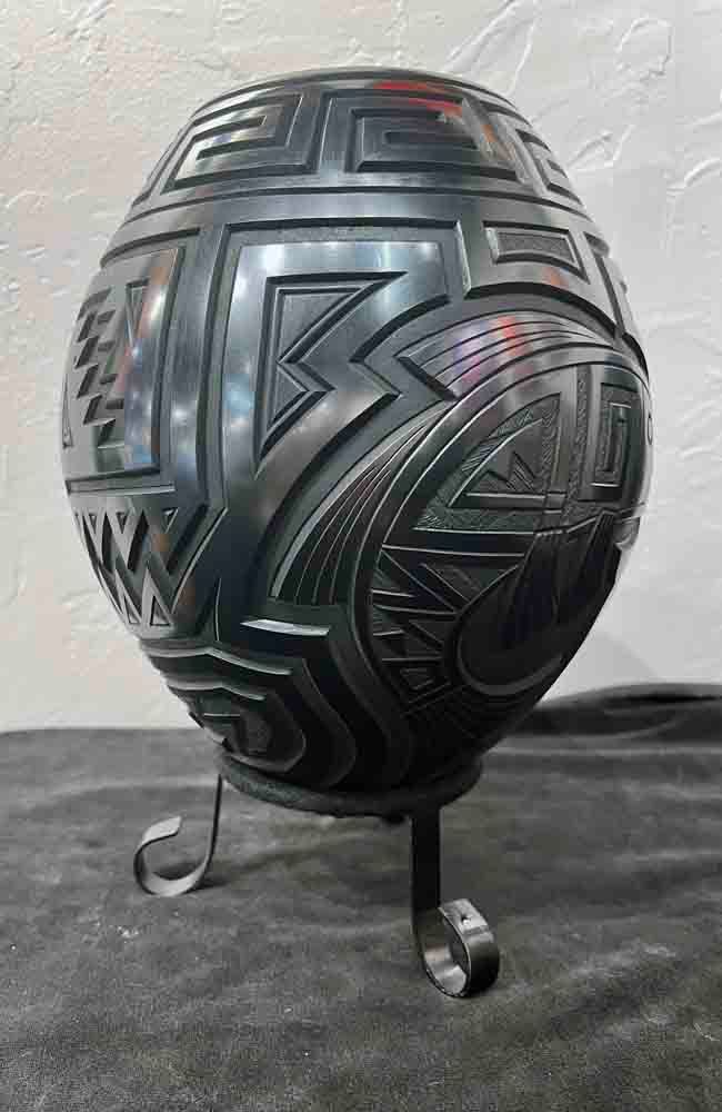 MATA ORTIZ HAND CARVED BLACK VASE - 12" X 8"