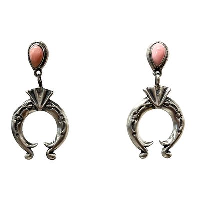 SILVER PINK CONCH EARRINGS NAVAJO - ANNETTE CHIQITO