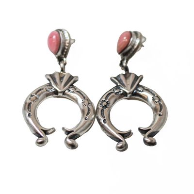 SILVER PINK CONCH EARRINGS NAVAJO - ANNETTE CHIQITO
