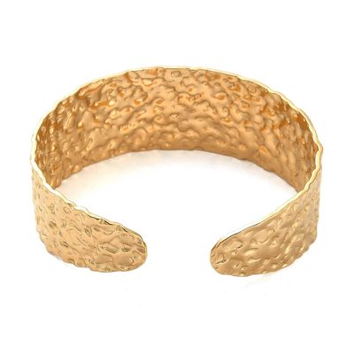 GOLD STAINLESS TEXTURED CUFF BRACELET