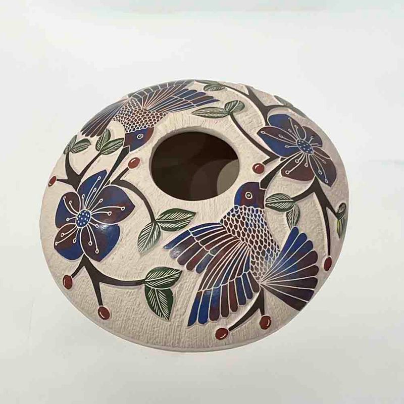 MATA ORTIZ HAND CARVED HUMMINGBIRD - 3.5 x 6