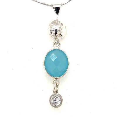SILVER CHALCEDONY 10X12MM W/5MM CZ & HAMMERED DISC NECKLACE SILVER CHALCEDONY 10X12MM W/5MM CZ & HAMMERED DISC NECKLACE