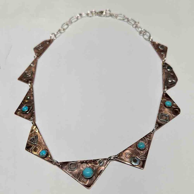 MIXED METALS ROLLED LINKED ABSTRACT DISCS W/TURQUOISE NECKLACE