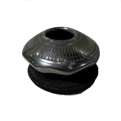 MATA ORTIZ BLACK GRAPHITE POT 2.5 x 4