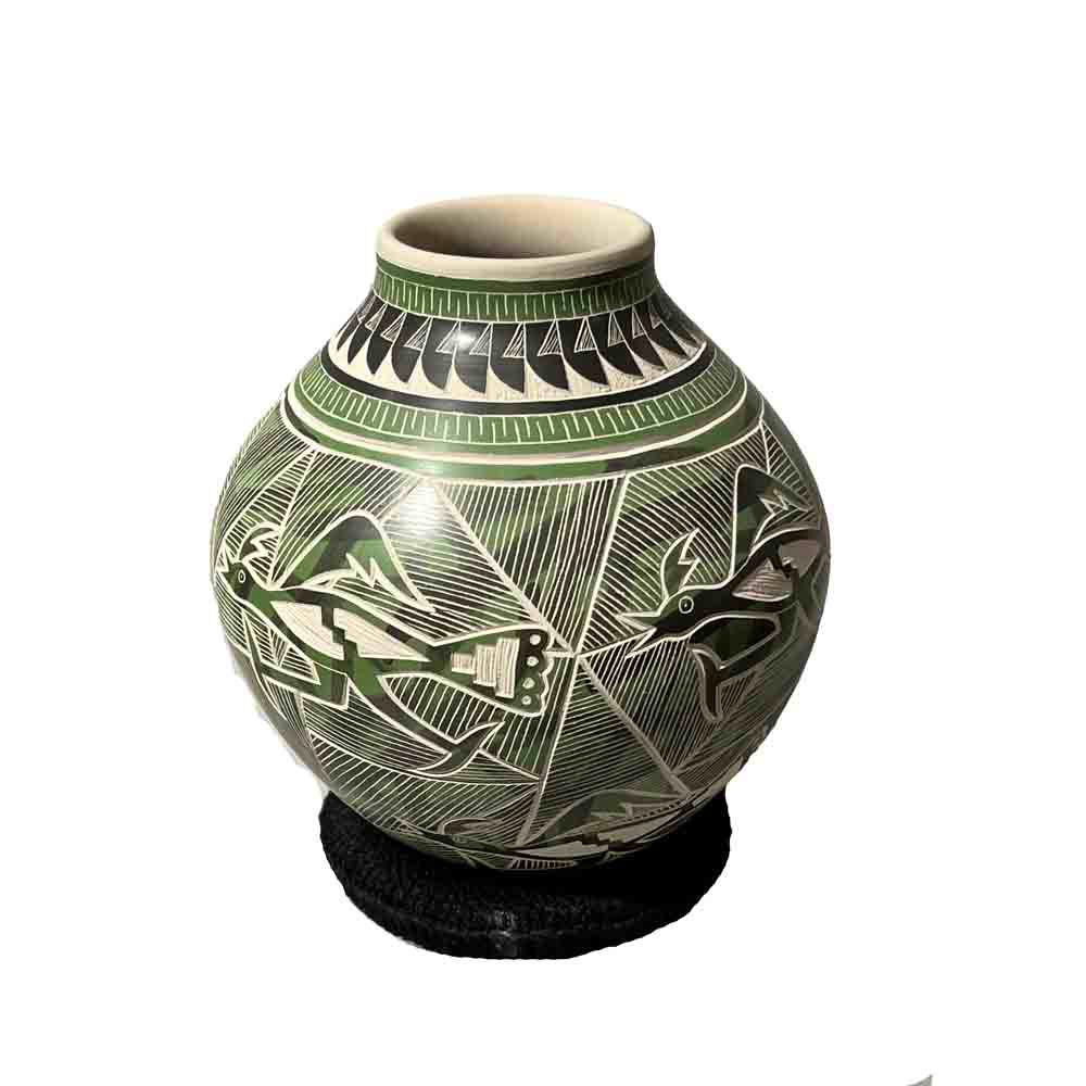 MATA ORTIZ ETCHED &amp; PAINTED GREEN ROAD RUNNER VASE - 5  x 4.5